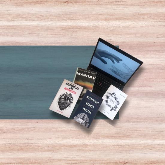 Fire bogforsider oven på en computer